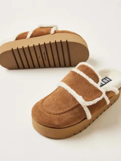 DAMES Nubikk Teddy Chunky Fur Cognac Slippers Voor Dames